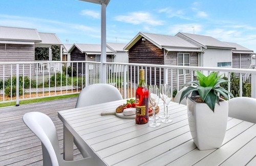 Caves Beach Villa | Azure Tides at Caves Beach Villas