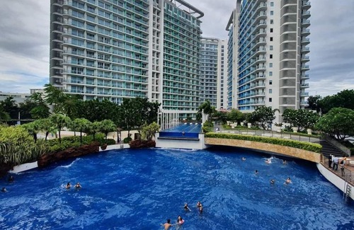 Paranaque Condo | Azure Urban Resort Residences Staycation By RobbyP