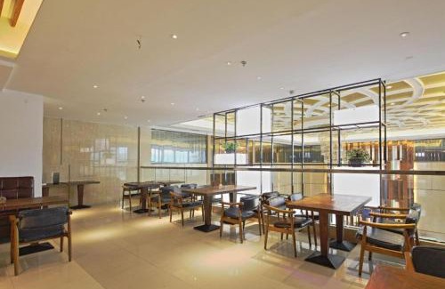 Panyu Hotel | Azure view Elegant Hotel Guangzhou South Railway Station Branch - Free Shuttle Bus to Guangzhou South Railway Station & Free Deliver Service to Canton Fair Complex During Canton Fair Period