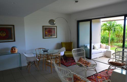 Roches Noires Apartment | AZURI Serviced Garden Apartment