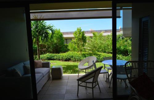 Roches Noires Apartment | AZURI Serviced Garden Apartment