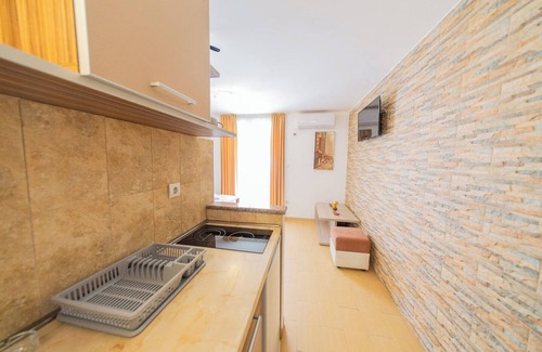 Maini Apartment | Azzuro Apartments