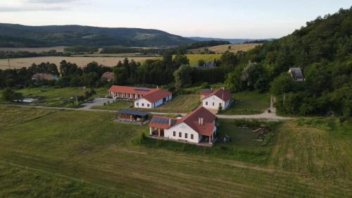 Banhorvati House | Bánvölgye Vendégház és Apartmanok