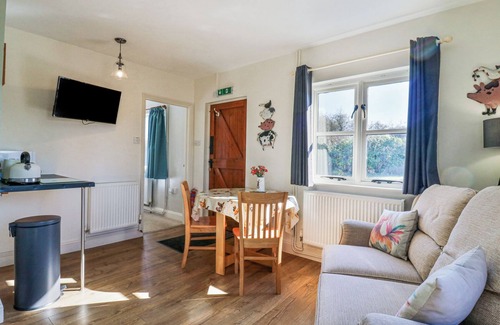 Howlett End Cottage | B&B 1, romantic, with a garden in Great Sampford