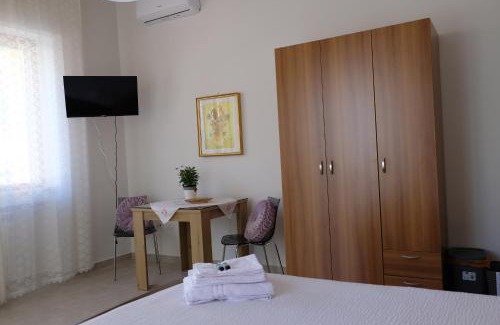 Cosenza Bed & Breakfast | B&B ANNUNZIATA-Vicino all' Ospedale Civile dell'Annunziata e alla Clinica Scarnati, a due passi dall'Ospedale Mariano Santo,Siamo nel centro di Cosenza con facilita' di parcheggio e servizi vari
