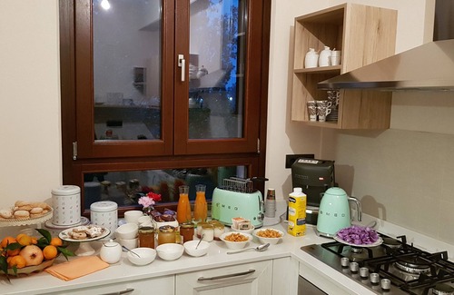 Guspini Bed & Breakfast | B&B at number 16 A PLACE TO FEEL AT HOME