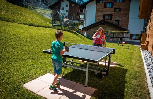 Graechen Apartment | B&B AZapartments Lunic