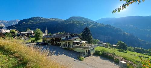 Inden Bed & Breakfast | B&B Chalet Rustica Inden, Leukerbad