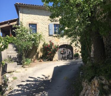 Barjac Bed & Breakfast | B&B Champdelaplume
