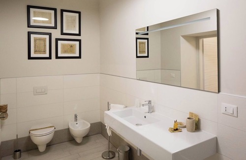 L'Aquila Bed & Breakfast | [B&B Costa Masciarelli] 3 Suites in the center of the city - Wi-Fi - A/C - View