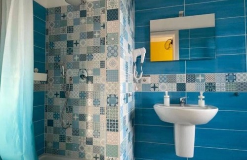 Volla House | B&B D'Aponte Home: Family Suite with Balcony
