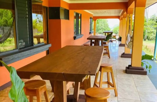 Barva House | B&b del aeropuerto: ¡habitaciones increíbles!n