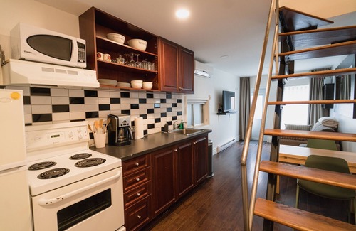 Gay Village Bed & Breakfast | B&B du Village - BBV