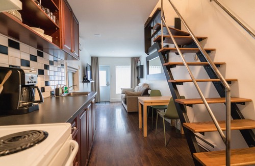 Gay Village Bed & Breakfast | B&B du Village - BBV