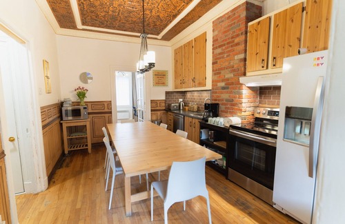 Gay Village Bed & Breakfast | B&B du Village - BBV