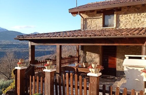 Colli al Volturno Bed & Breakfast | B&B Giallo Siena
