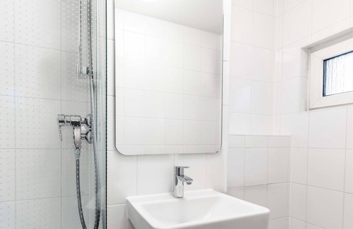 Aachen Hotel | B&B Hotel Aachen-Hbf