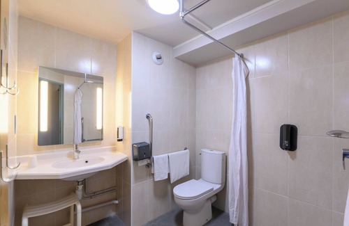 Creil Hotel | B&B HOTEL Creil Chantilly