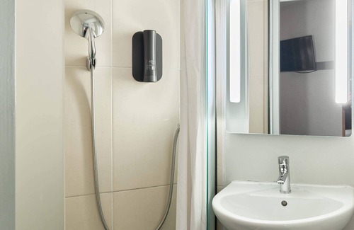 Les Mousseaux Hotel | B&B HOTEL Paris Nord Villepinte