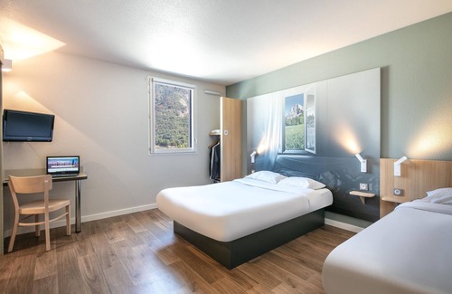 Sainte-Marie-de-Cuines Hotel | B&B HOTEL SAINT-JEAN de Maurienne