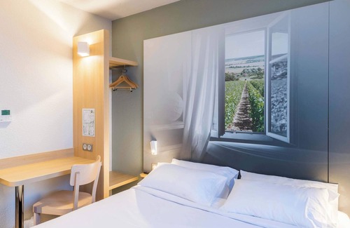 Lavau Hotel | B&B HOTEL Troyes Magasins d'usine