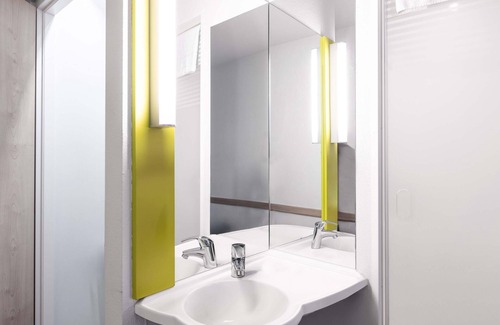 Gemarkung Nachstebreck Hotel | B&B HOTEL Wuppertal-Oberbarmen