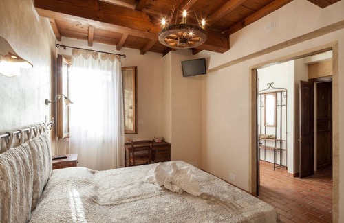 Roncoferraro Bed & Breakfast | B&B La Casa delle Rondini