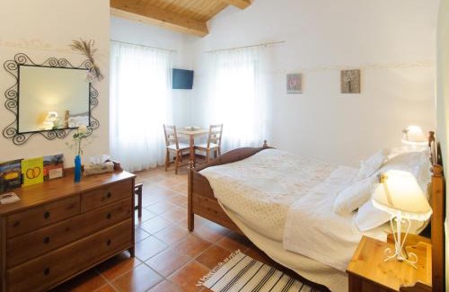Mondaino Bed & Breakfast | B&B La Fenice