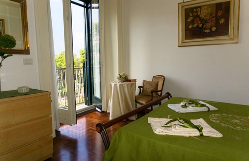 Historical Downtown Salerno Bed & Breakfast | B&B La Maison du Paradis