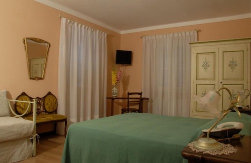 Domodossola Bed & Breakfast | B&B Le Camelie