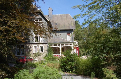 Lorcy Bed & Breakfast | B&B Les Genêts