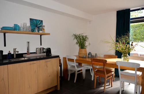 Ijsselmonde Bed & Breakfast | B & B Meet the Dutch