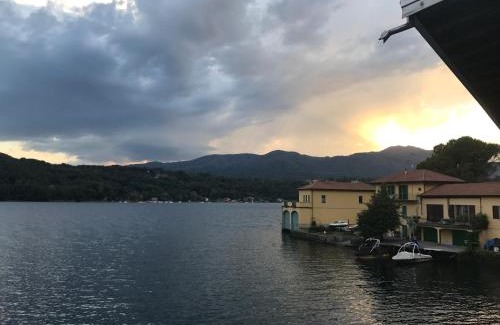 Gozzano Bed & Breakfast | B&B Notte sul Lago