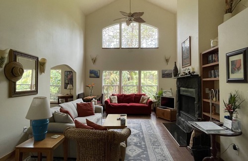 Volcano Bed & Breakfast | B&B: Ohia Loft Suite 5 mins from Volcanoes National Park