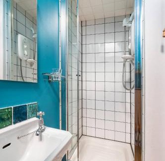 Blackburn Bed & Breakfast | B&B on Beautiful Organic Homestead, Edinburgh