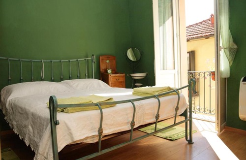 Roccasparvera Bed & Breakfast | B&B Pisolo e i Persi Pien