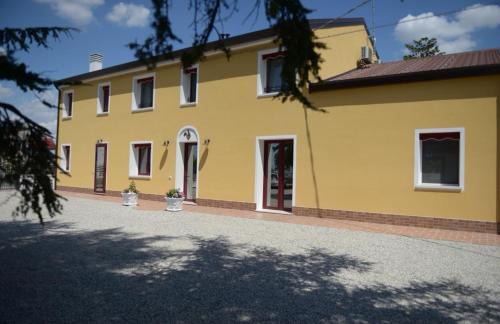 Tresigallo Bed & Breakfast | B&B Riva del Gallo