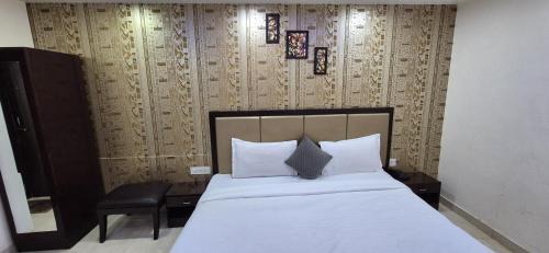 Mahipalpur Extension Bed & Breakfast | B&B Royal