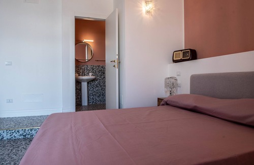 Isola del Borgo Antico Bed & Breakfast | B&B U'Panare, in Taranto's historic center a structure reminiscent of home