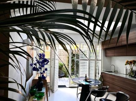 Amsterdam East Bed & Breakfast | B&B Urban Oasis
