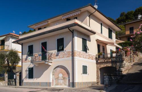 Aigo Bed & Breakfast | B&B Villa Bianca