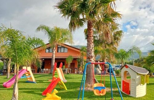 Campagna Bed & Breakfast | B&B Villa Molinari Restaurant e Baby Park