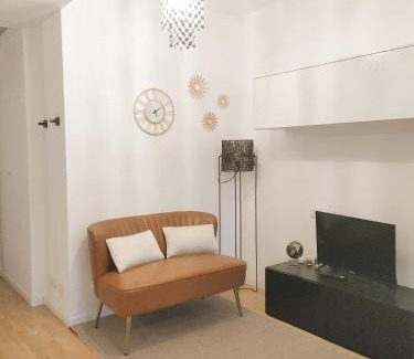 Vimodrone Apartment | B&B Vimo - Appartamento con terrazzo privato Milano San Raffaele - Vimodrone