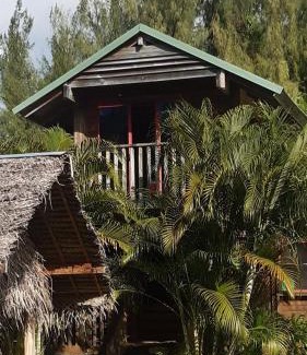 Huahine Bed & Breakfast | B & Bee Wild Island - Nature Song