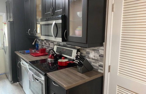 Lake Ridge Apartment | #B: Close to Beach, Las Olas Blvd, and FLL Airport