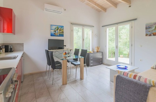 Giannades House | B-Holidayhome Matthaeus, -3 E or 2/2 on the Corfutrail/, 3 km to the sea