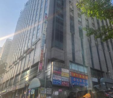 Cheonho-dong Apartment | B House