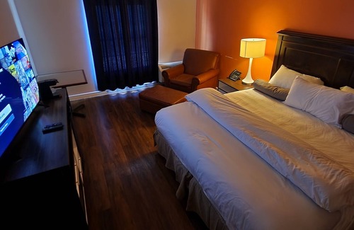 Pecos Hotel | B&J Hotel and Apartment