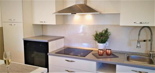 Tijesno Apartment | B&K