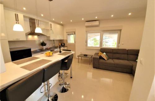 Tijesno Apartment | B&K